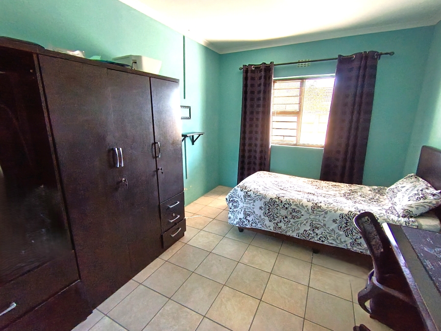 To Let 4 Bedroom Property for Rent in Southfork Western Cape